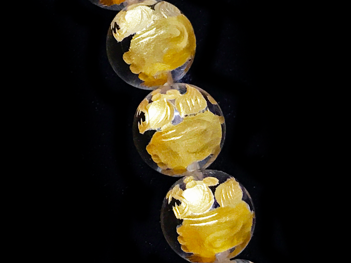 0701108 天然水晶貔貅2点約8.2＊11ミリ貫通穴