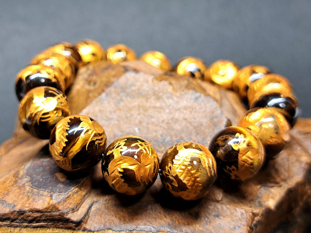 約12ｍｍ虎目石（金色入り）