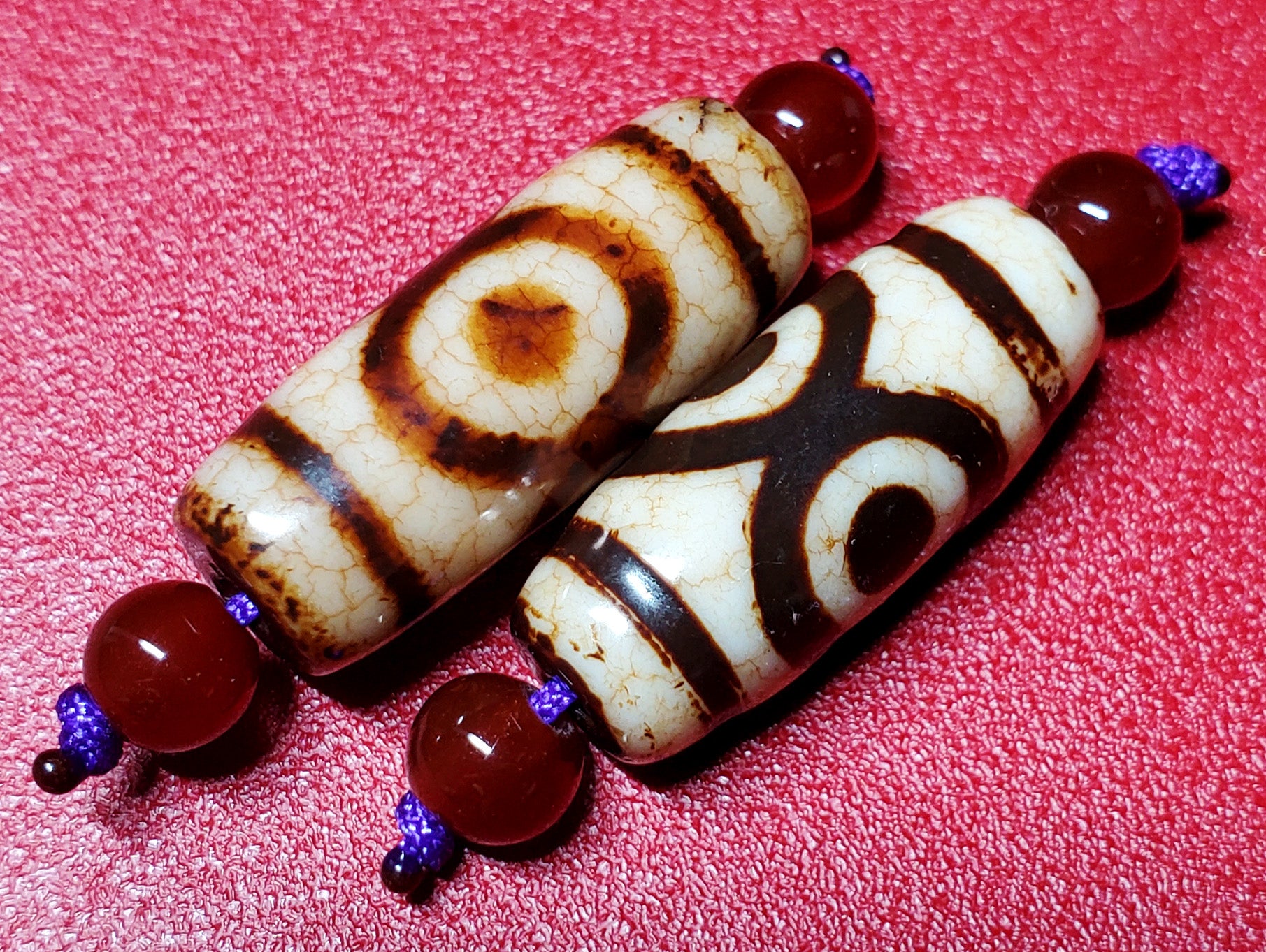 上肯天珠・虎牙三眼天珠 – 天然石の店 ふうちゃん