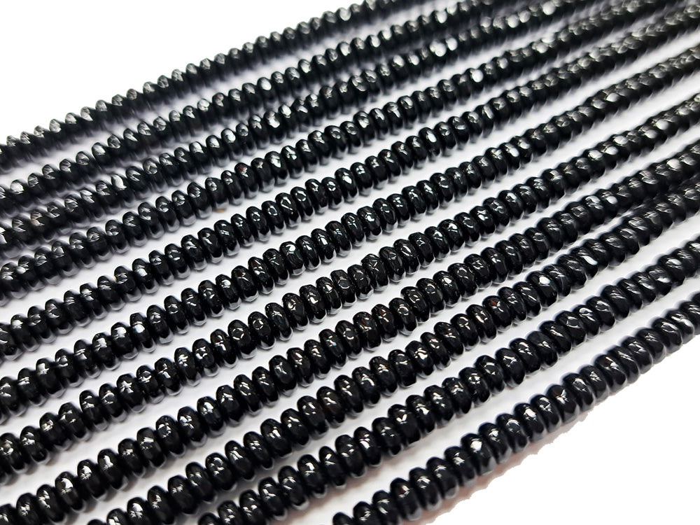 オニキス・約２×４ｍｍ 多面カット