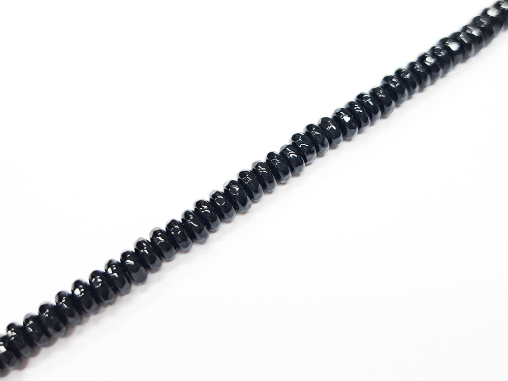 オニキス・約２×４ｍｍ 多面カット