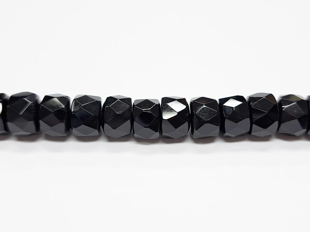 オニキス・約８×５ｍｍ クッションカット