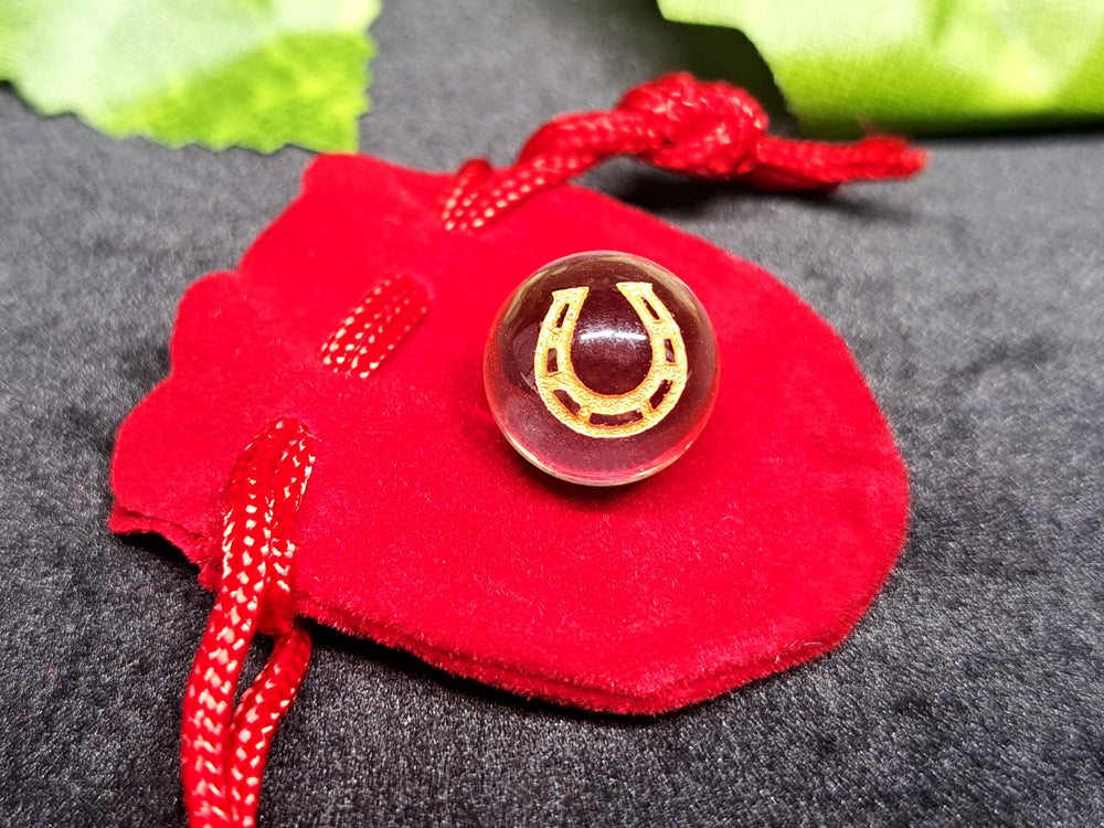 金色入り／巾着・赤