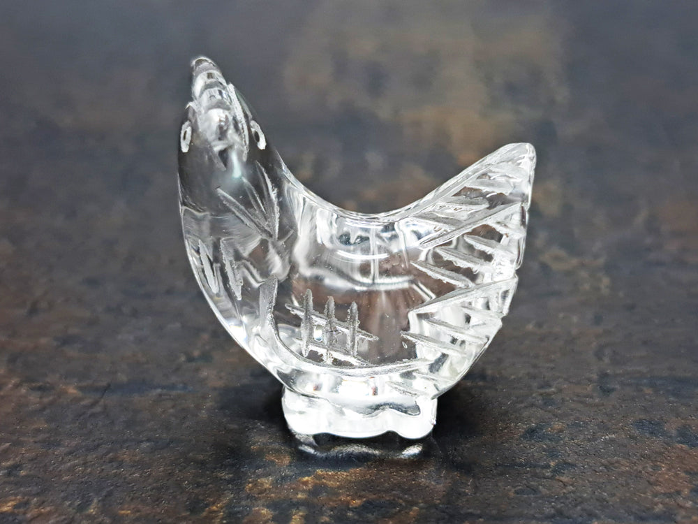 数量限定】酉(とり)水晶 置物(巾着袋付) – 天然石の店 ふうちゃん