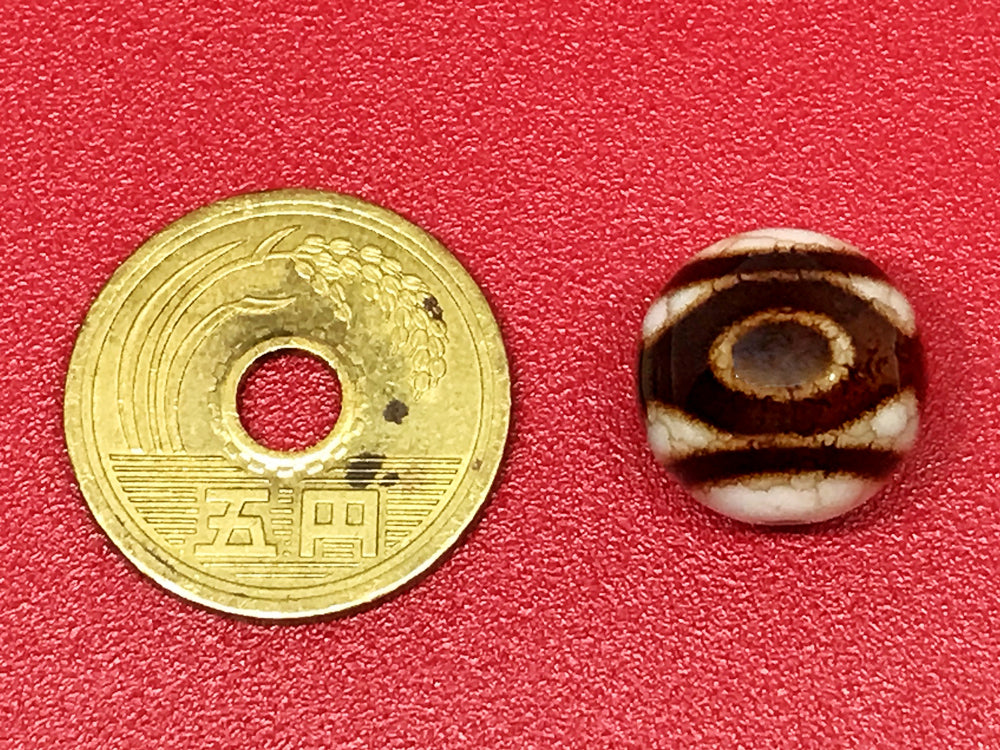 火供龍紋天珠・三眼天珠（丸型） – 天然石の店 ふうちゃん