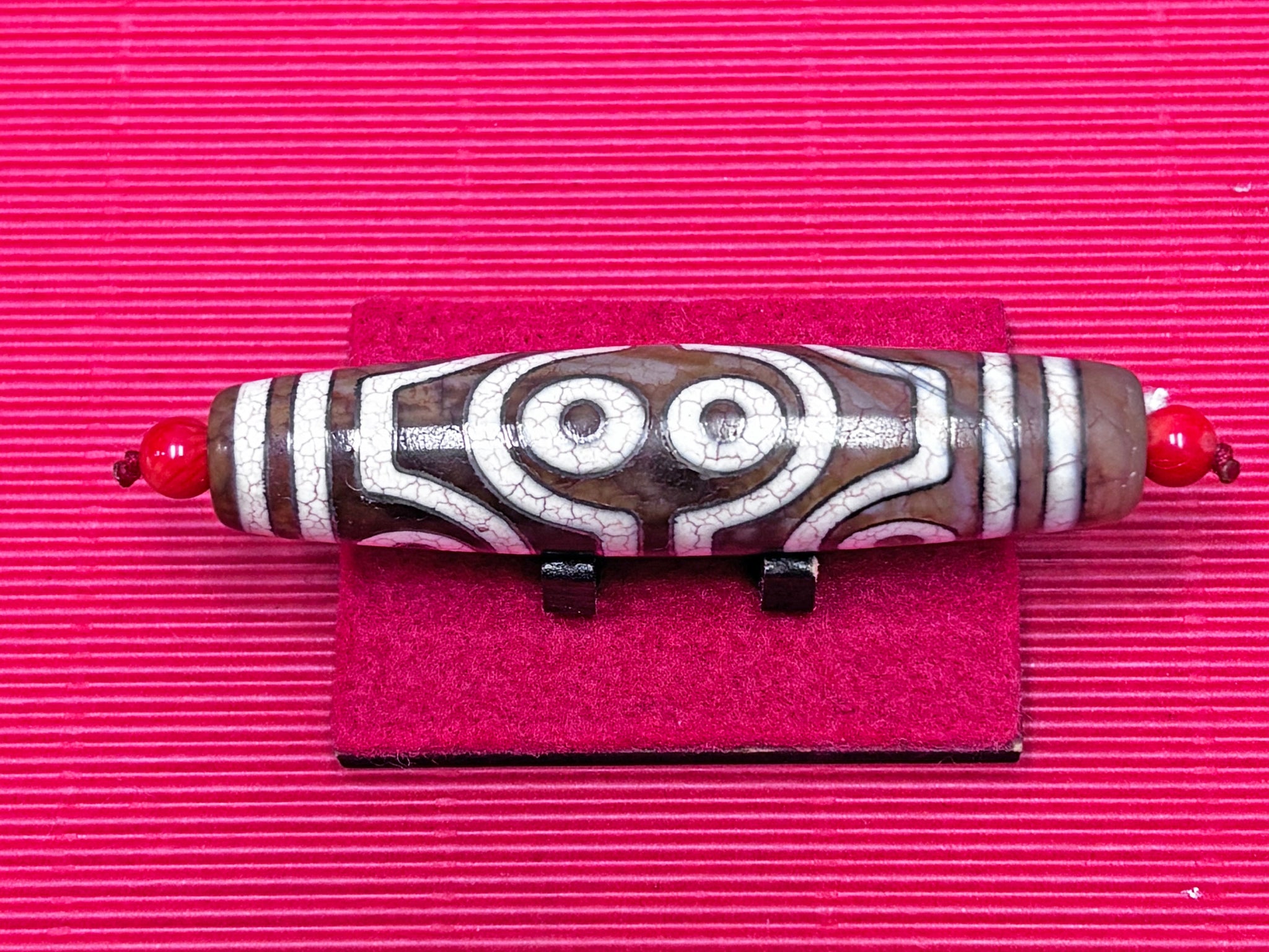 老礦銀線入り天珠・水紋八眼天珠 – 天然石の店 ふうちゃん