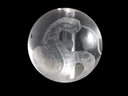 天然水晶 白蛇彫刻 霊獣 宝珠 古銭 元宝 2kg級 置物 天然水晶 白蛇彫刻