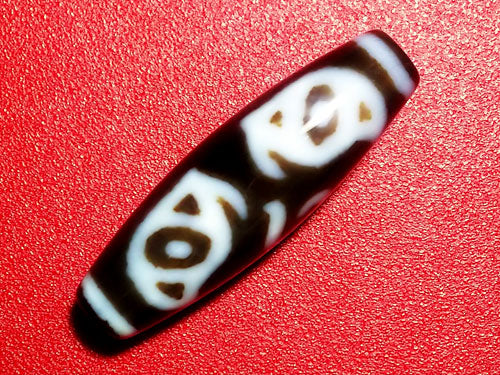 バン・大日如来・龍眼梵字天珠・至純高級天珠／約12×38mm前後