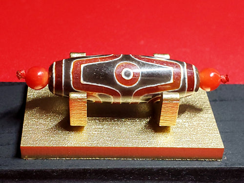 赤財神天珠・十字六眼天珠／約38×12mm前後 – 天然石の店